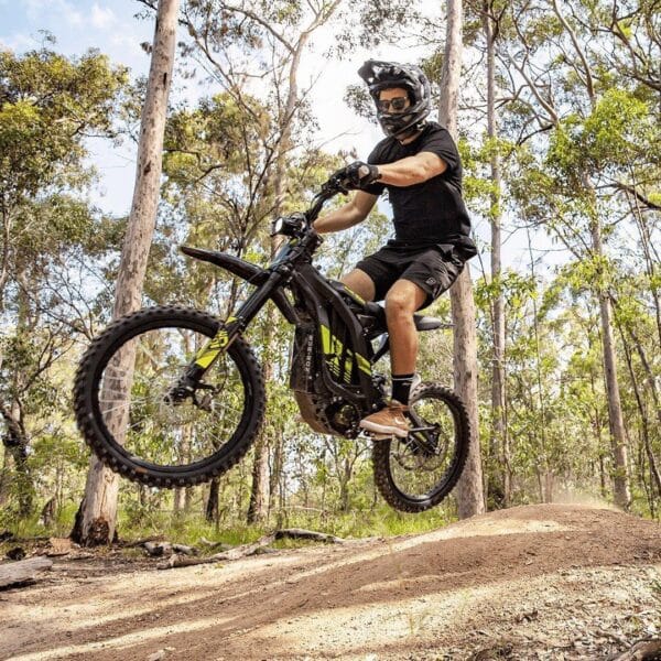 surron light bee x electric dirt bike 2025 model (black)